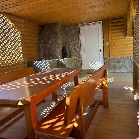 рай Aparthotel Skhidnytsia