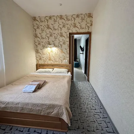 рай Lägenhetshotell 3*